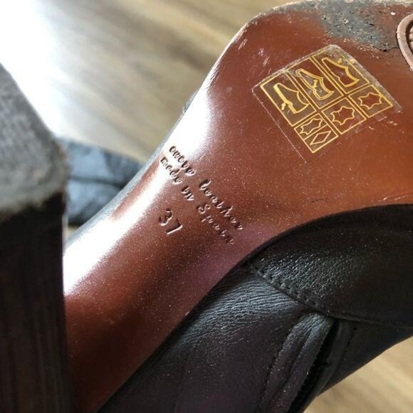 Chie Mahara Tall Heeled Wood Stacked Leather Boots - Picture 5 of 11